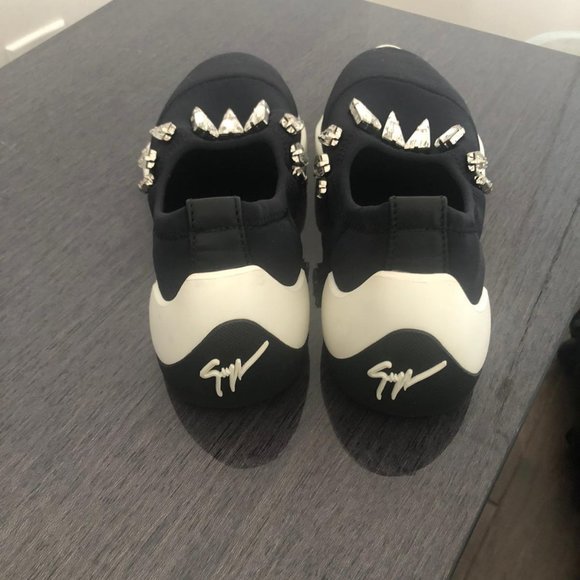 Giuseppe Zanotti Black Light Jump Sneakers With Crystal - UK 40 - Picture 4 of 7